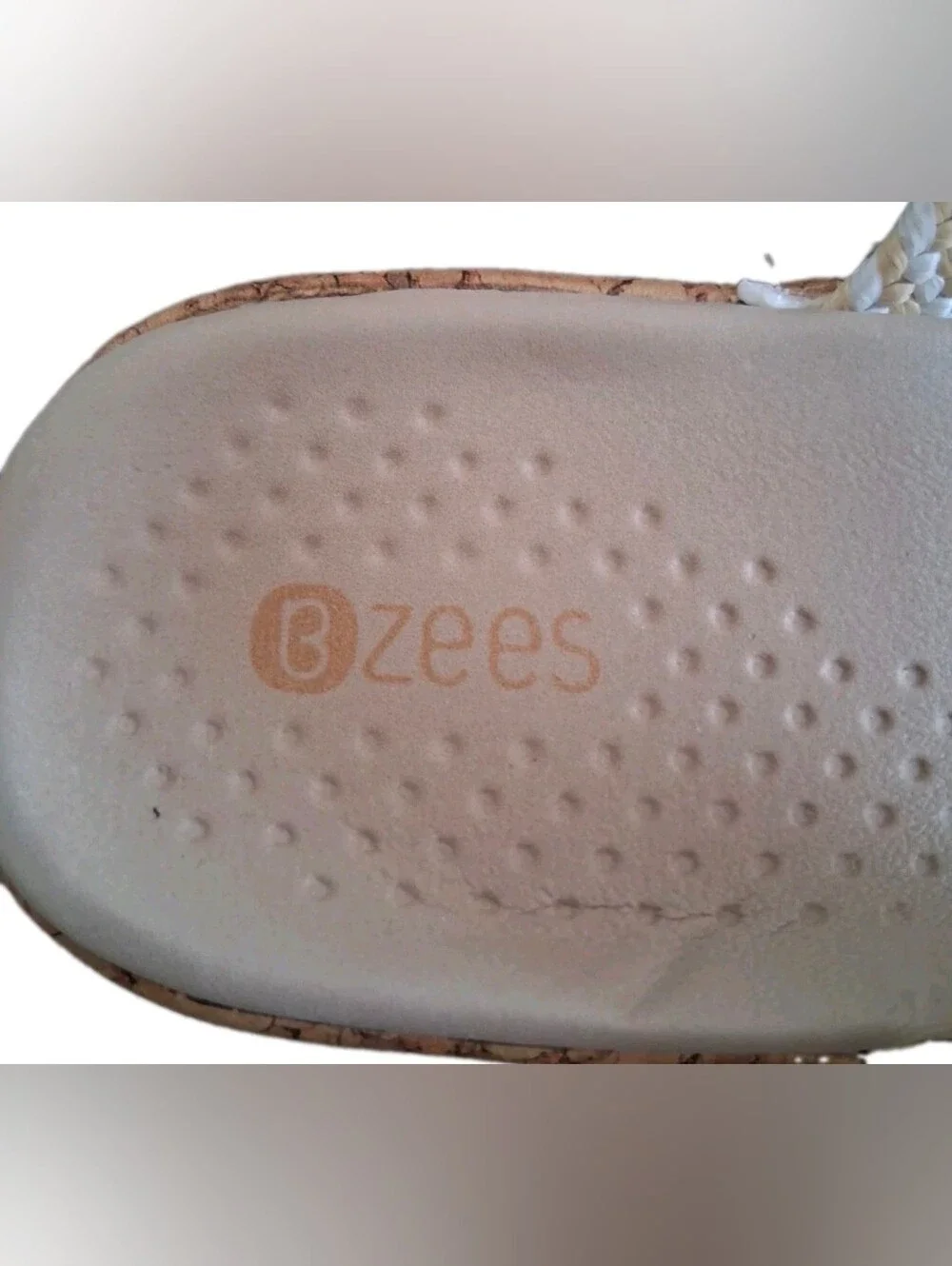 B Zees Women's  Wedge Double Strap Sandals White/Tan Cork Heels Sz 9.5 Coastal